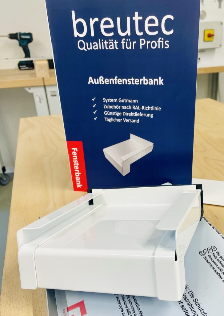 Außenfensterbank mit Gleitabschlüssen, von breutec